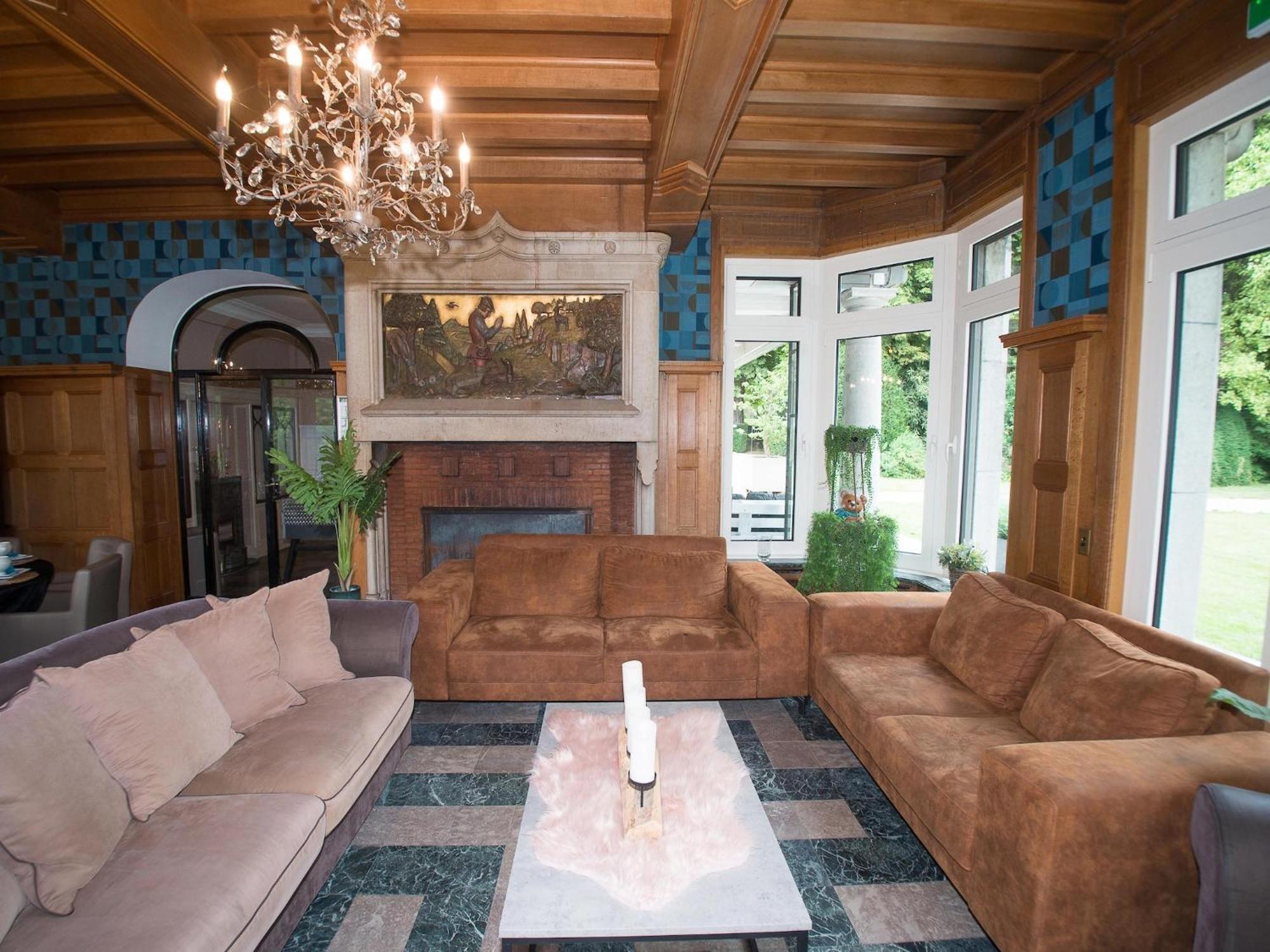 Вілла Luxurious Castle With Hot Tub In The Belgian Jamoigne Екстер'єр фото