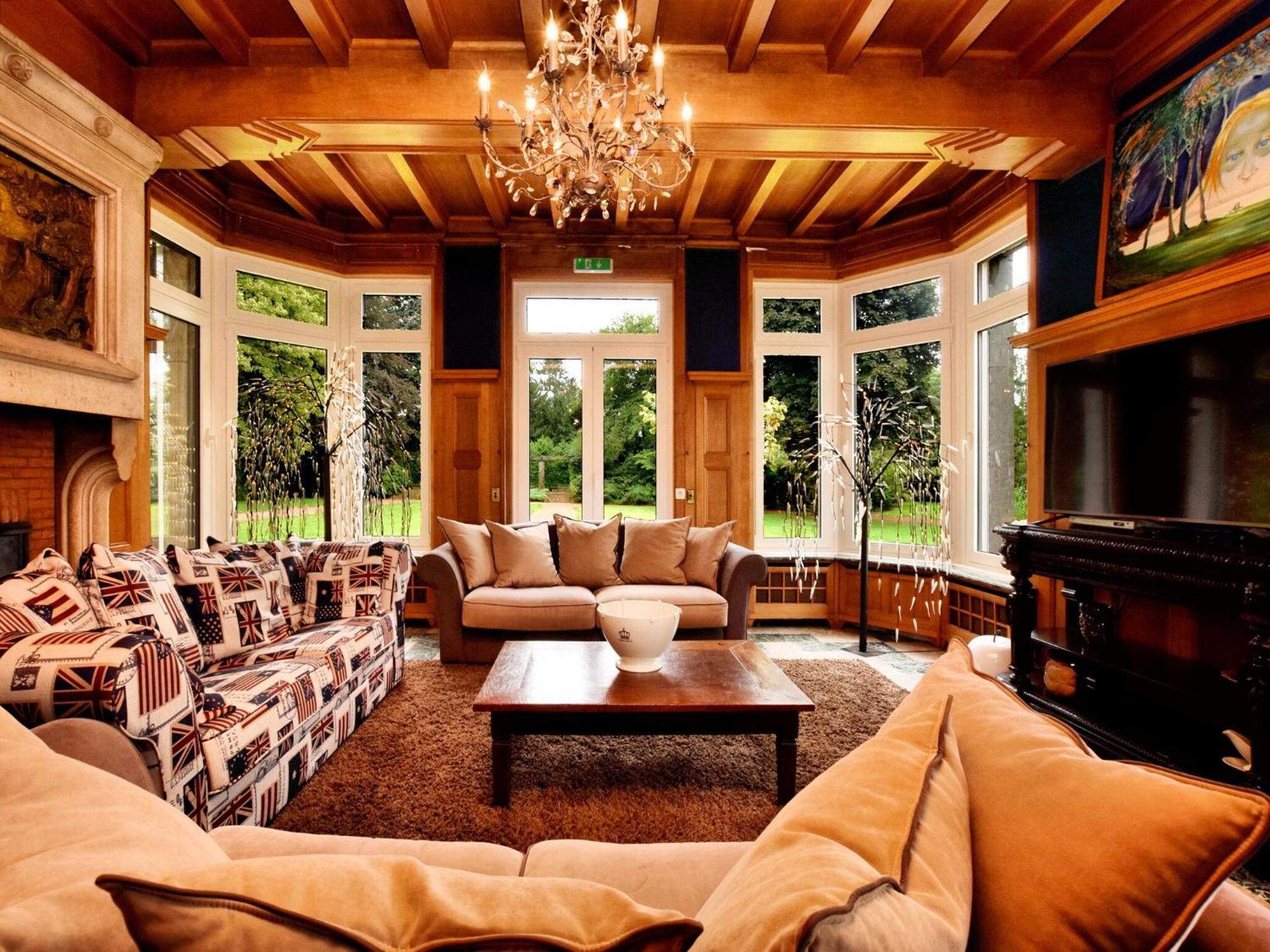 Вілла Luxurious Castle With Hot Tub In The Belgian Jamoigne Екстер'єр фото